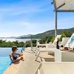 Saphora Sea Front Évyiros