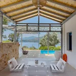 Villa Saphora Sea Front *
